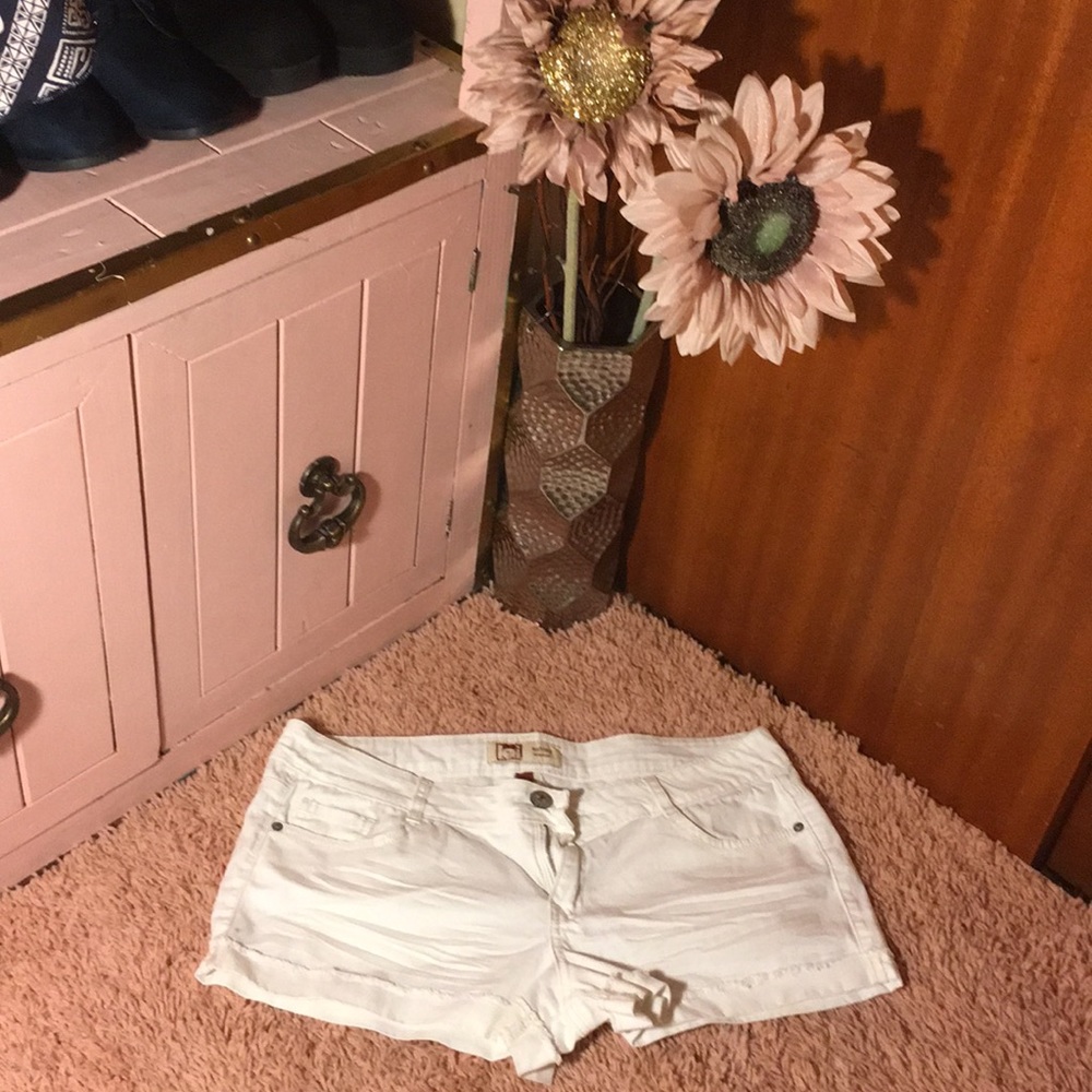 White shorts. 3/20